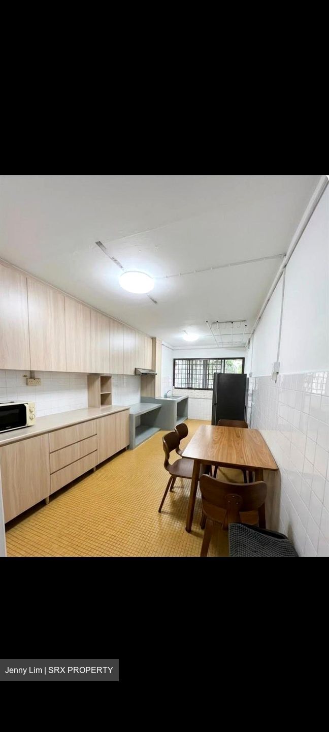Ang Mo Kio Avenue 10 (Ang Mo Kio),  #638597341